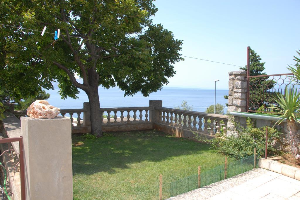 Apartment Vesna Senj Сень Экстерьер фото